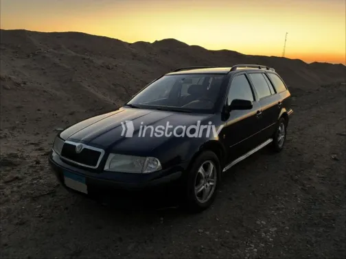 Skoda Octavia 2000 Blue Manual Used for Sale in Beni Suef - 3