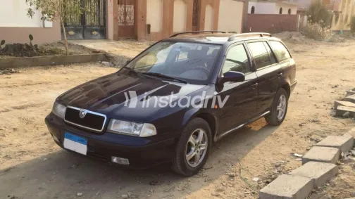 Skoda Octavia 2000 Blue Manual Used for Sale in Beni Suef - 5