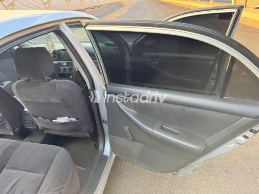 Toyota Corolla 2003 Silver Manual Used for Sale in Tala - 4