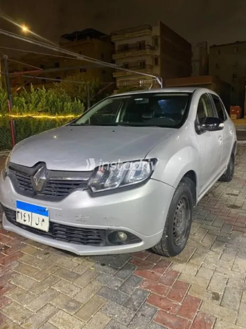 Renault Logan 2017 Silver Automatic Used for Sale in 6 October - 10