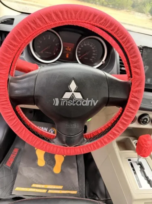 Mitsubishi Lancer EX Shark 2014 Dark Red Automatic Used for Sale in Al Shorouk - 9
