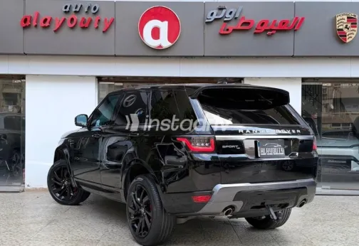 Land Rover Range Rover Sport 2021 Black Automatic Used for Sale in Nasr city - 2