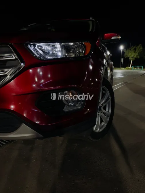Ford Kuga 2017 White Automatic Used for Sale in Greater Cairo ( Cairo + Giza) - 5