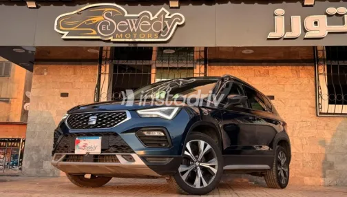 Seat Ateca 2023 Dark Blue Automatic Used for Sale in Damietta - 1