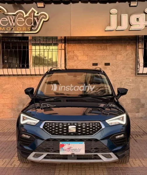 Seat Ateca 2023 Dark Blue Automatic Used for Sale in Damietta - 3