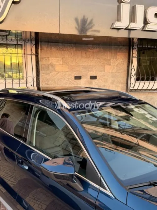 Seat Ateca 2023 Dark Blue Automatic Used for Sale in Damietta - 7