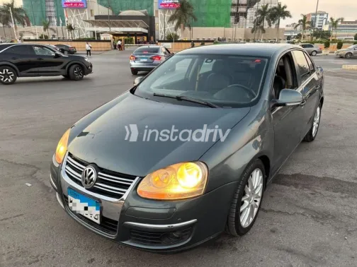 Volkswagen Jetta 2007 Gray Automatic Used for Sale in Heliopolis - 1
