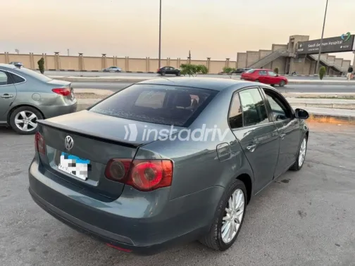 Volkswagen Jetta 2007 Gray Automatic Used for Sale in Heliopolis - 3