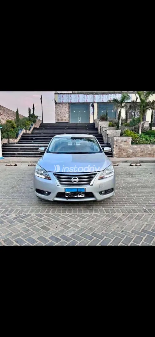 Nissan Sentra 2023 Silver Automatic Used for Sale in Greater Cairo ( Cairo + Giza) - 2