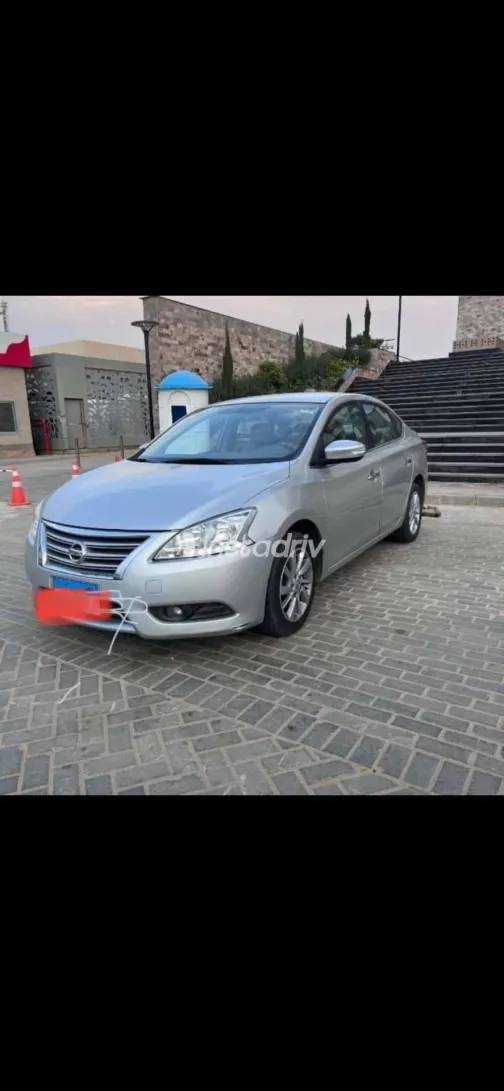 Nissan Sentra 2023 Silver Automatic Used for Sale in Greater Cairo ( Cairo + Giza) - 3