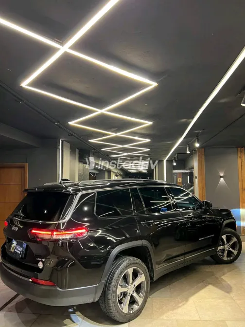 Jeep Cherokee 2024 Black Automatic Used for Sale in Greater Cairo ( Cairo + Giza) - 4