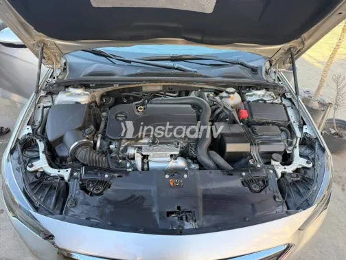 Opel Insignia 2019 Silver Automatic Used for Sale in Mohandessin - 4