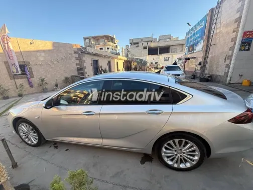 Opel Insignia 2019 Silver Automatic Used for Sale in Mohandessin - 6