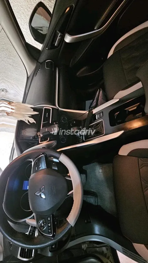 Mitsubishi Eclipse 2020 Silver Automatic Used for Sale in Greater Cairo ( Cairo + Giza) - 5