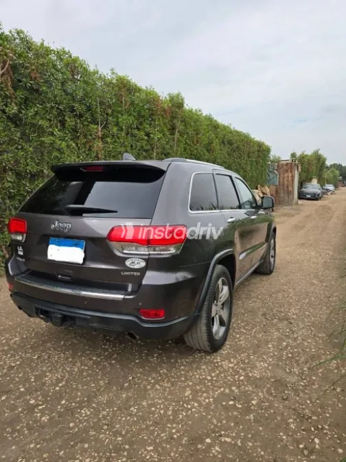 Jeep Grand Cherokee 2014 Gray Automatic Used for Sale in Giza - 6