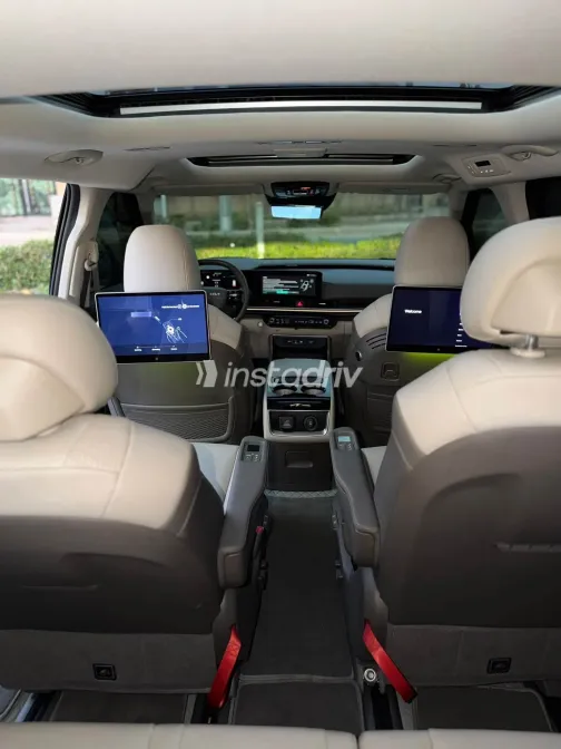 Kia Carnival 2025 Black Automatic Used for Sale in Greater Cairo ( Cairo + Giza) - 6