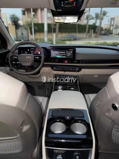 Kia Carnival 2025 Black Automatic Used for Sale in Greater Cairo ( Cairo + Giza) - 10
