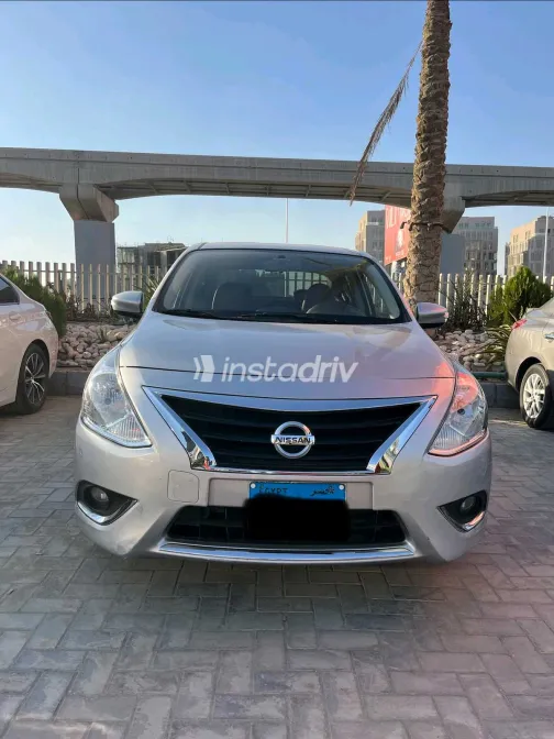 Nissan Sunny 2024 Silver Automatic Used for Sale in Greater Cairo ( Cairo + Giza) - 5