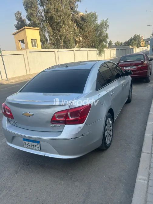 Chevrolet Cruze 2017 Silver Automatic Used for Sale in Greater Cairo ( Cairo + Giza) - 1