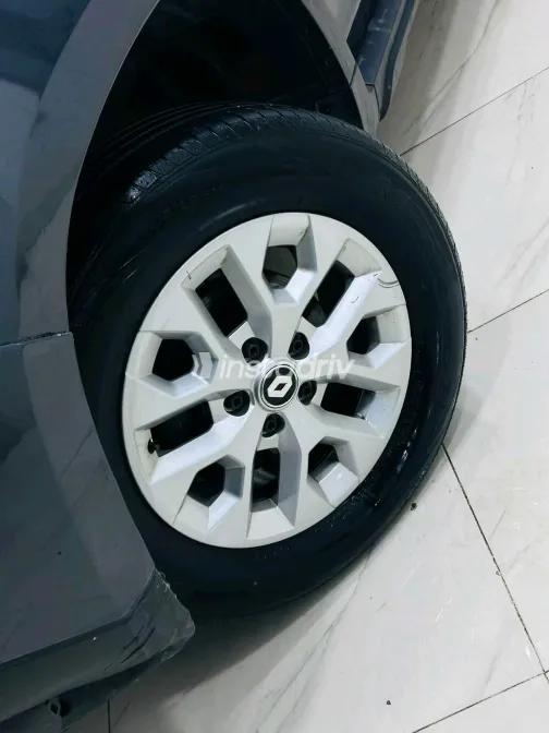 Renault Duster 2022 Gray Automatic Used for Sale in Greater Cairo ( Cairo + Giza) - 6