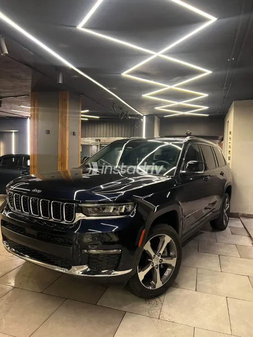 Jeep Grand Cherokee 2024 White Automatic Used for Sale in Greater Cairo ( Cairo + Giza) - 8