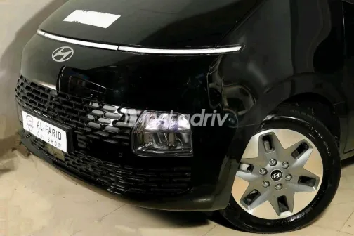 Hyundai Staria 2025 Black Automatic Used for Sale in Greater Cairo ( Cairo + Giza) - 9