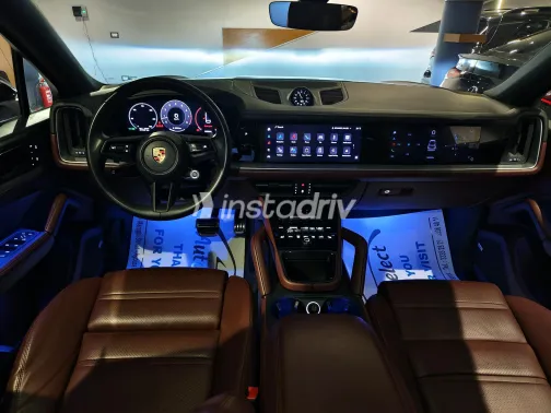 Porsche Cayenne S 2024 Black Automatic Used for Sale in Greater Cairo ( Cairo + Giza) - 8
