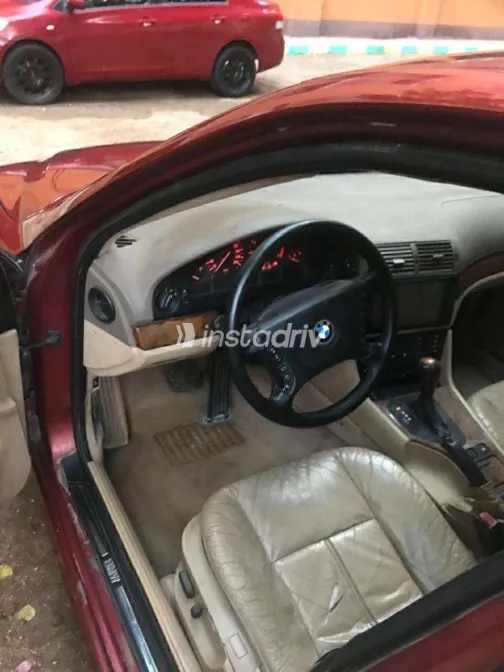 BMW 520 2001 Red Automatic Used for Sale in Greater Cairo ( Cairo + Giza) - 2
