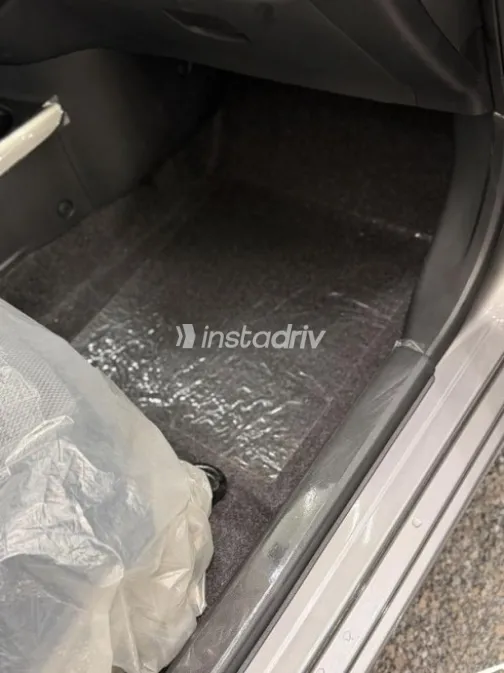 Nissan Sunny 2024 Gray Automatic Used for Sale in Warraq - 3