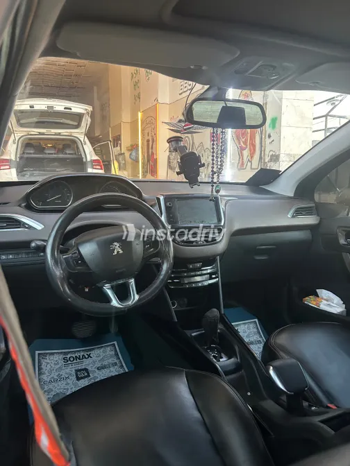 Peugeot 2008 2015 Black Automatic Used for Sale in Greater Cairo ( Cairo + Giza) - 2