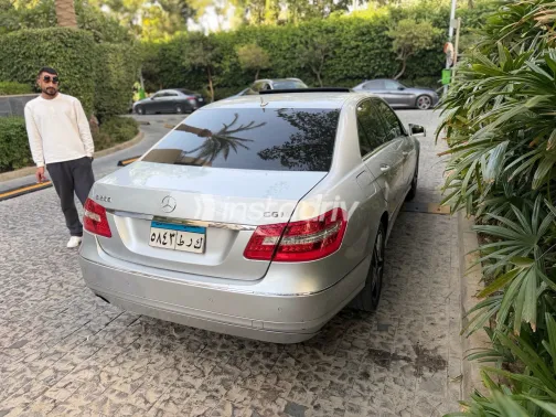 Mercedes E 200 2010 Silver Automatic Used for Sale in Greater Cairo ( Cairo + Giza) - 8