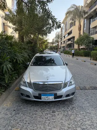 Mercedes E 200 2010 Silver Automatic Used for Sale in Greater Cairo ( Cairo + Giza)