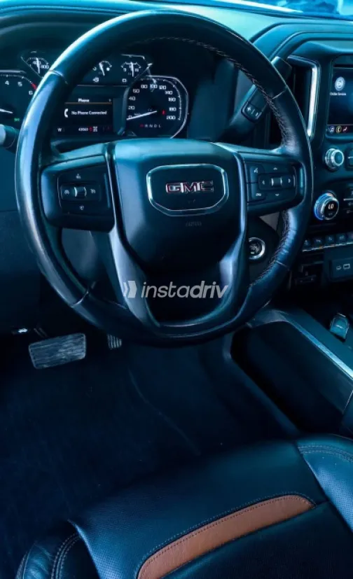 Gmc Sierra 2022 White Automatic Used for Sale in Madinaty - 9