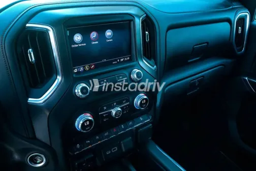 Gmc Sierra 2022 White Automatic Used for Sale in Madinaty - 10