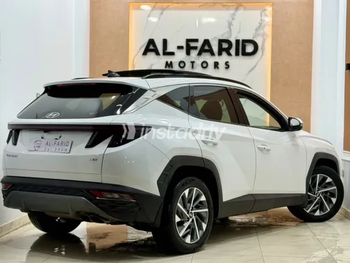 Hyundai Tucson 2023 White Automatic Used for Sale in Greater Cairo ( Cairo + Giza) - 6
