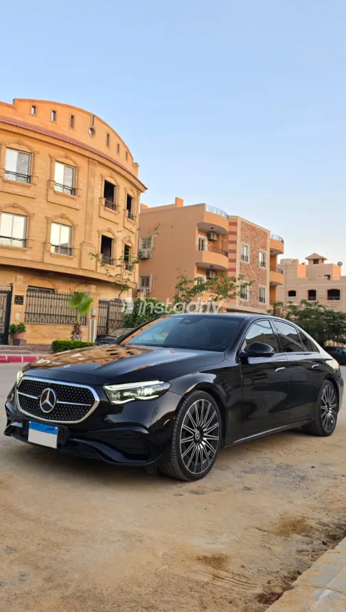 مرسيدس E 200 2026 أسود أوتوماتيك مستعملة للبيع في القاهرة الكبرى ( القاهرة - الجيزة) - 7
