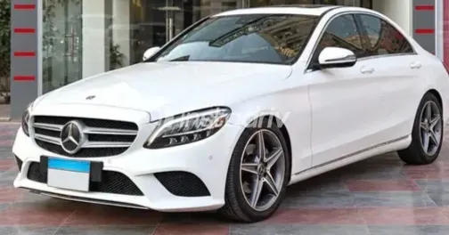Mercedes C 200 2019 White Automatic Used for Sale in Greater Cairo ( Cairo + Giza) - 1