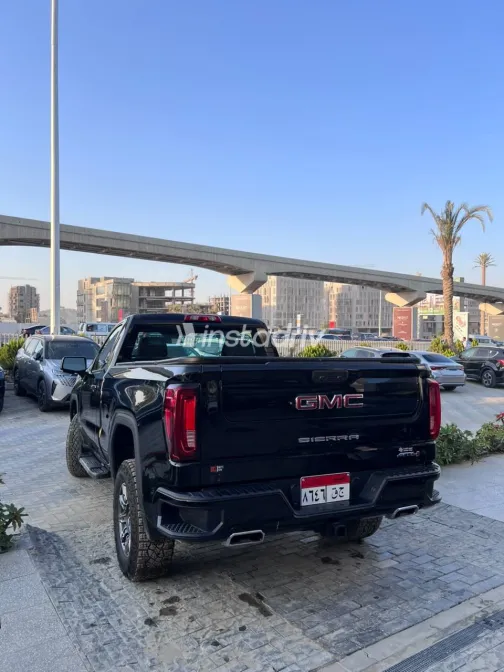 Gmc Sierra 2024 Black Automatic Used for Sale in Greater Cairo ( Cairo + Giza) - 6