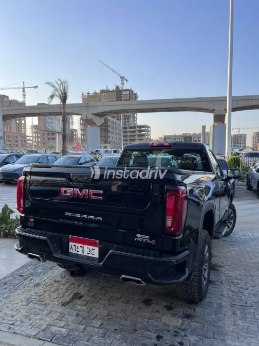 Gmc Sierra 2024 Black Automatic Used for Sale in Greater Cairo ( Cairo + Giza) - 8