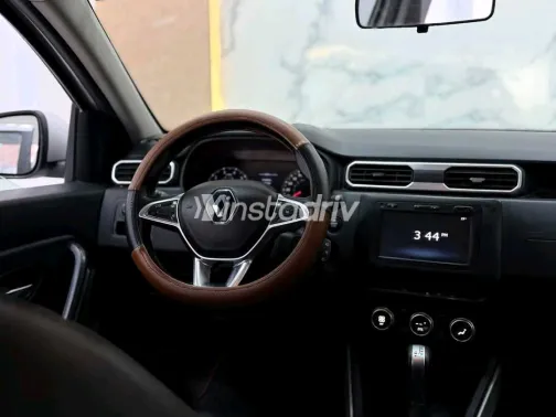 Renault Duster 2021 White Automatic Used for Sale in Greater Cairo ( Cairo + Giza) - 3
