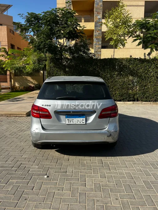 Mercedes B 200 2013 Silver Automatic Used for Sale in Greater Cairo ( Cairo + Giza) - 2