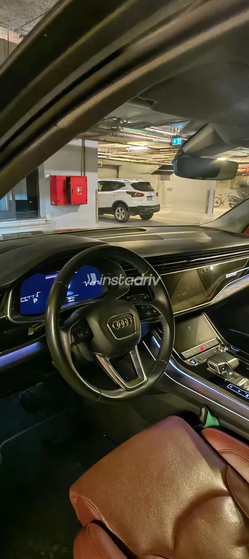 Audi Q7 2021 Gray Automatic Used for Sale in Greater Cairo ( Cairo + Giza) - 8