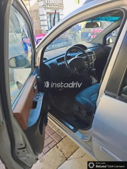 Hyundai Matrix 2001 Silver Automatic Used for Sale in Damanhur - 7