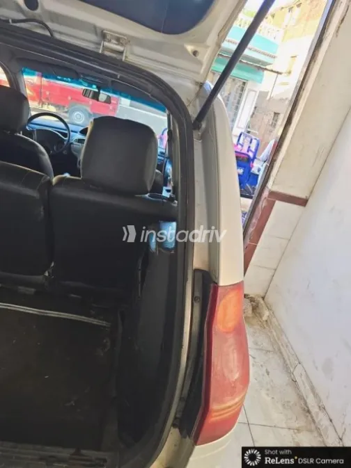 Hyundai Matrix 2001 Silver Automatic Used for Sale in Damanhur - 10