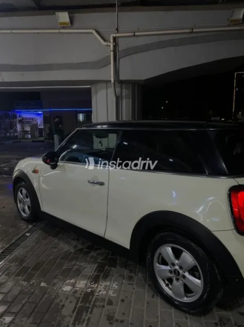 Mini Cooper 2017 White Automatic Used for Sale in Maadi - 3
