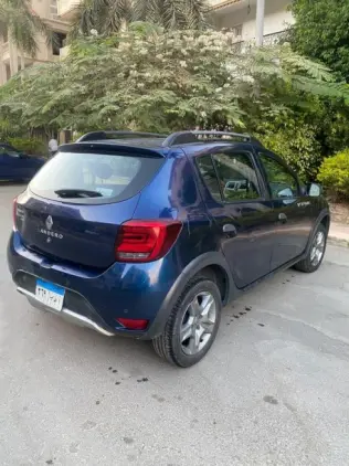 Renault Sandero Step Way 2018 Dark Blue Automatic Used for Sale in Maadi