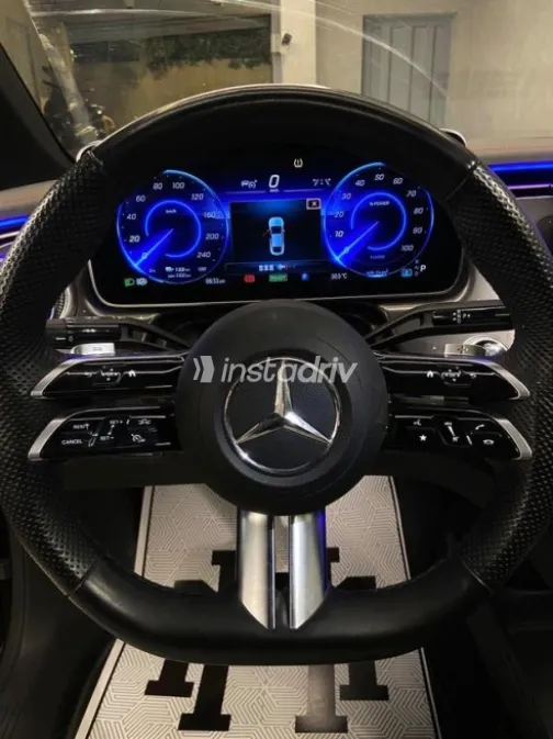 مرسيدس E 350 2022 رمادي أوتوماتيك مستعملة للبيع في القاهرة - 10