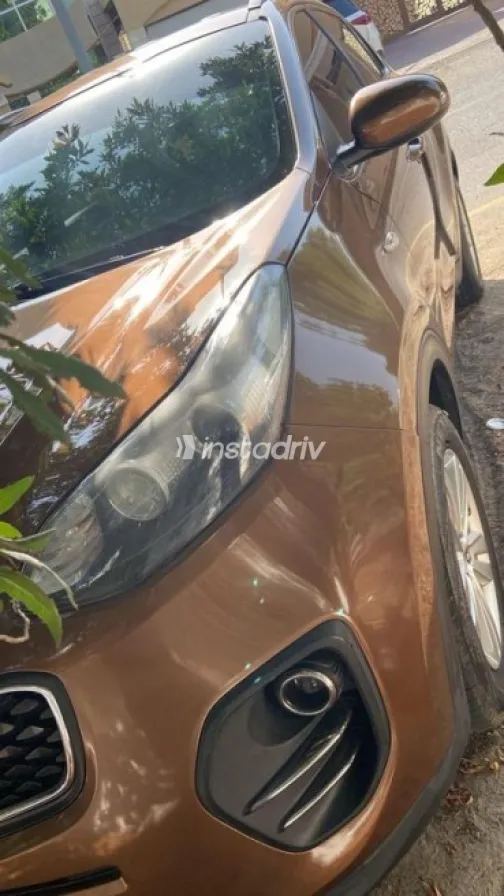 Kia Sportage 2017 Bronze Automatic Used for Sale in Sheikh Zayed City - 2