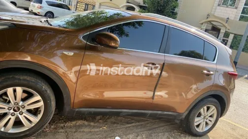 Kia Sportage 2017 Bronze Automatic Used for Sale in Sheikh Zayed City - 3