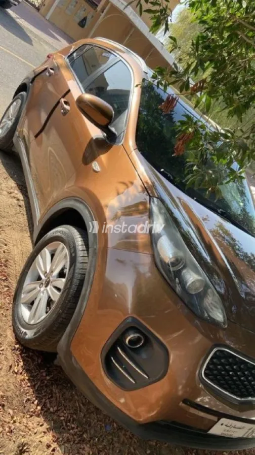 Kia Sportage 2017 Bronze Automatic Used for Sale in Sheikh Zayed City - 5